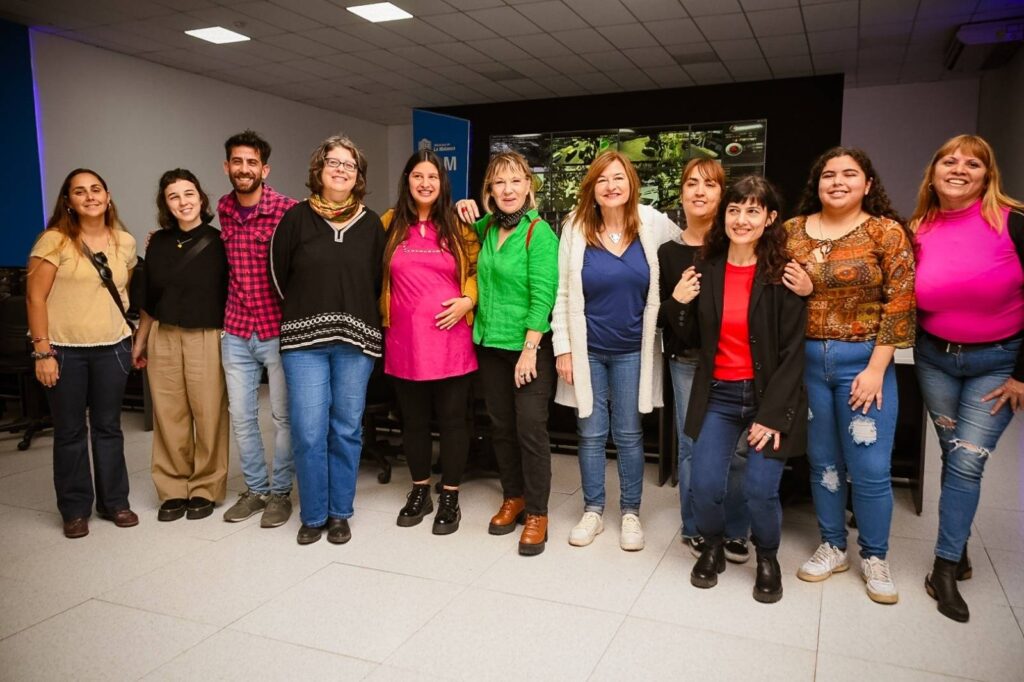 visita a la linea 0800