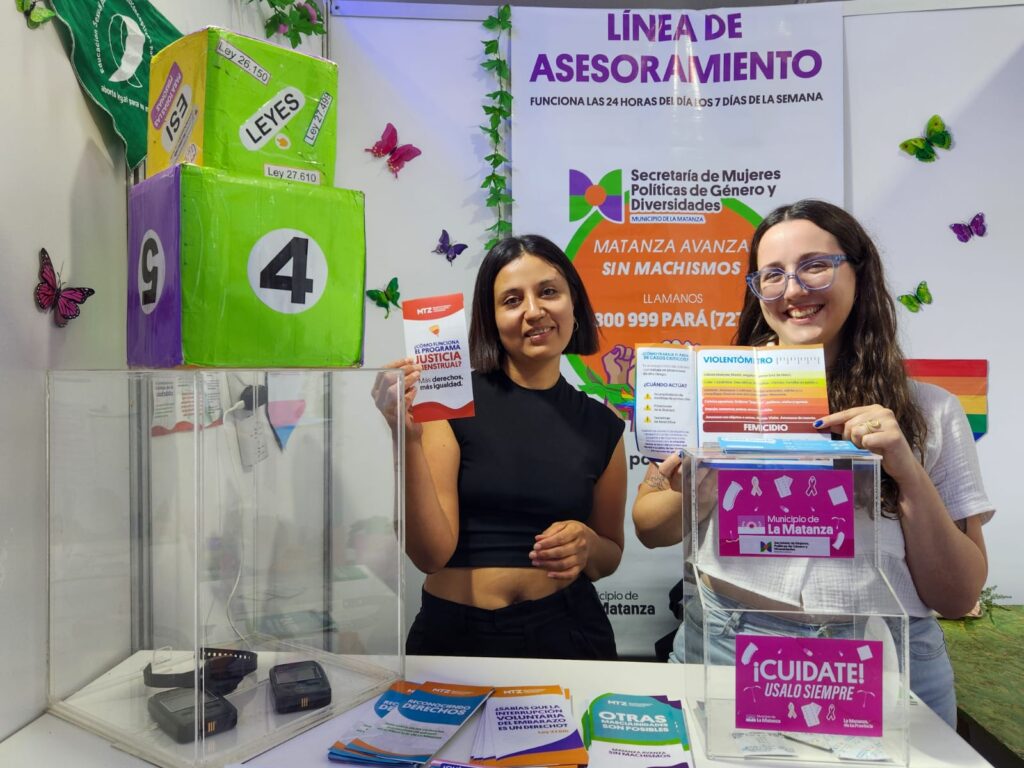 Stand de la Secretaría en la Feria del Libro de La Matanza