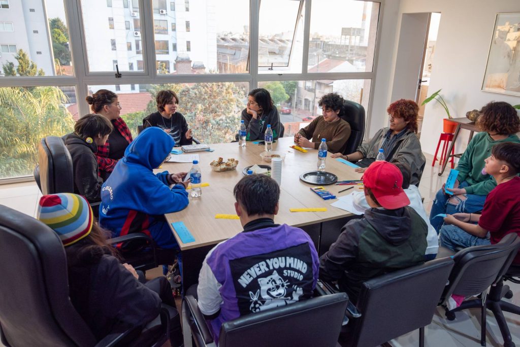 Merienda niñeces y adolescencias travesti-trans y sus familias