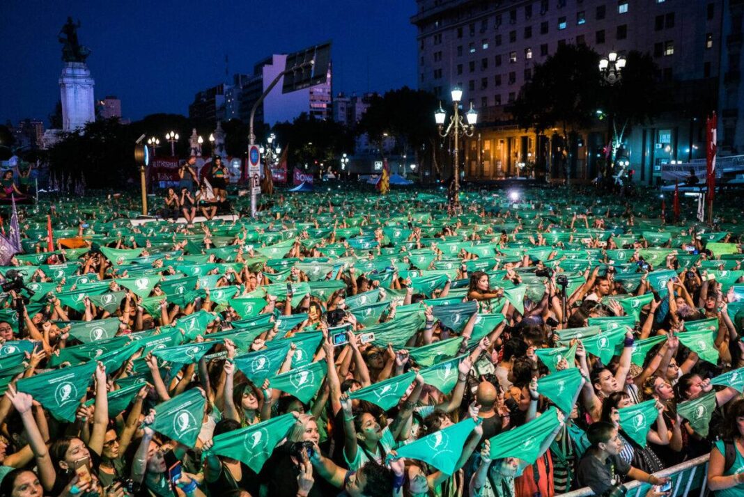 Foto Marea Verde, sanción de ley IVE IVE, Argentina