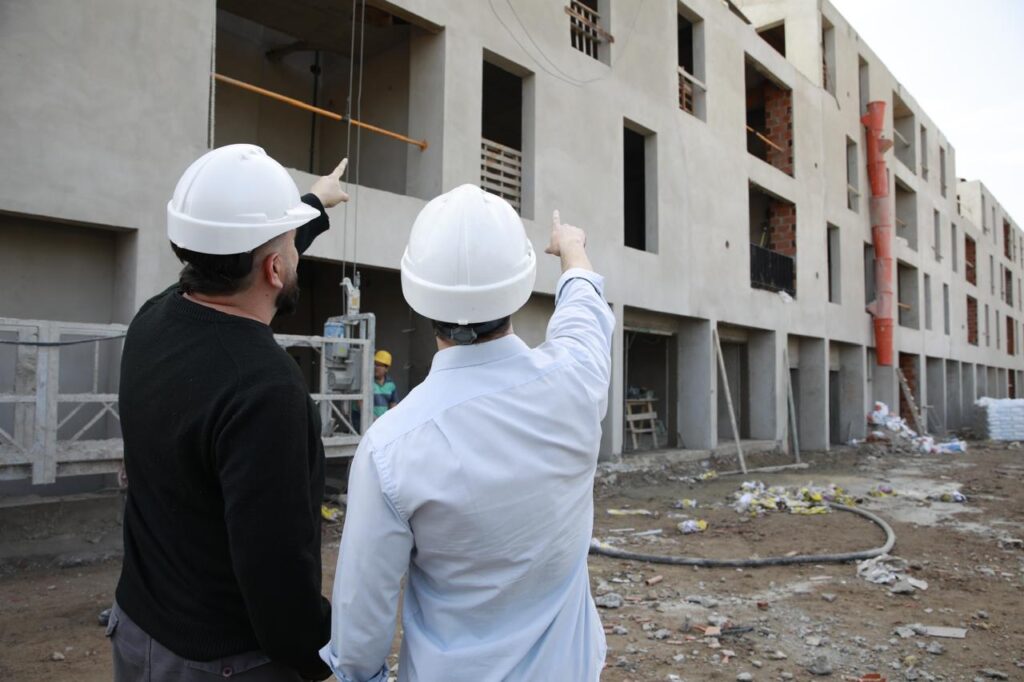 Avanza construcción de viviendas en Ciudad Evita