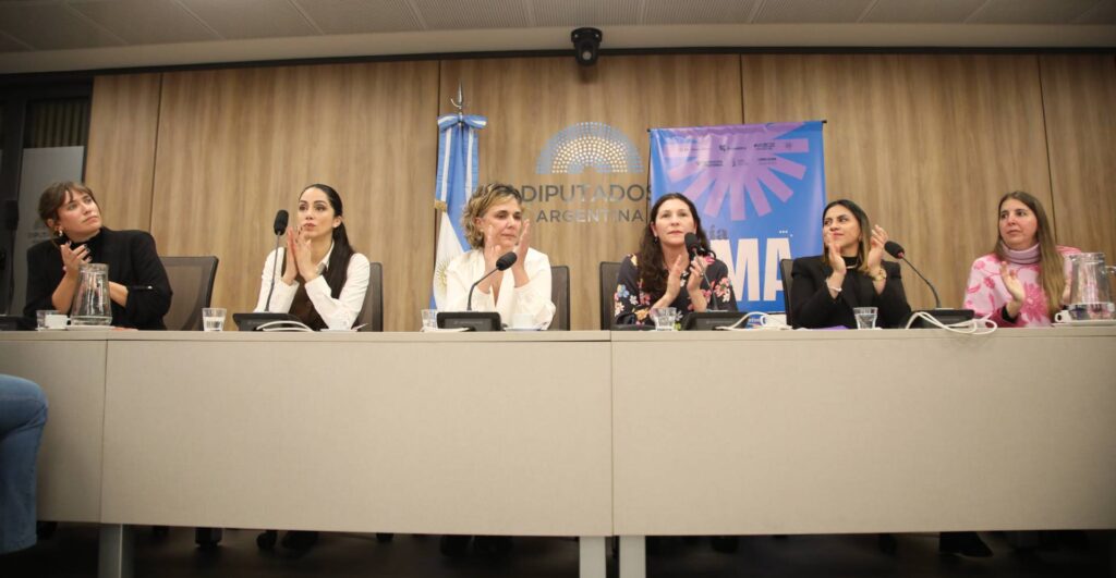 Presentación Guía Ema contra la violencia de género digital