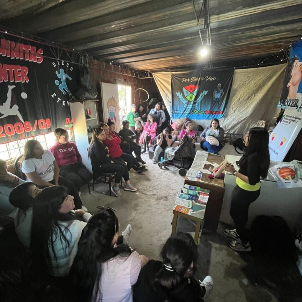 Taller de Gestión Menstrual en el Club Bordward