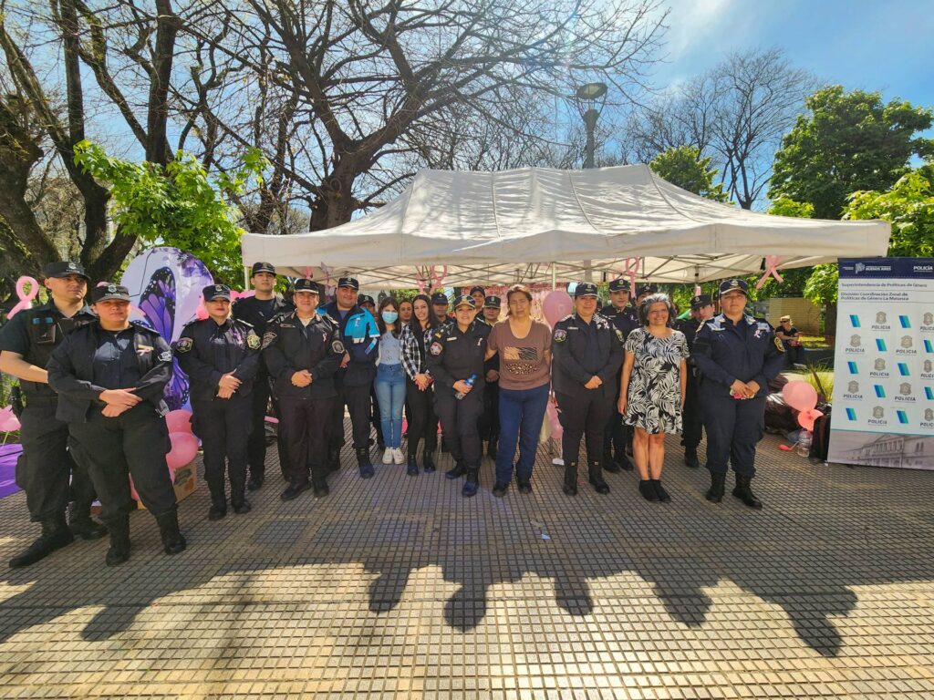 Jornada de concientización sobre el cáncer de mama en la Plaza San Justo