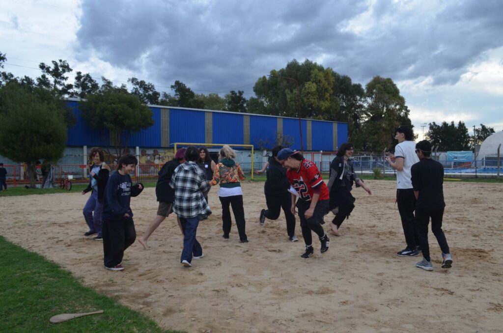 Festejo Día de la Primavera con niñeces e adolescencias trans en el Polideportivo Balestrini