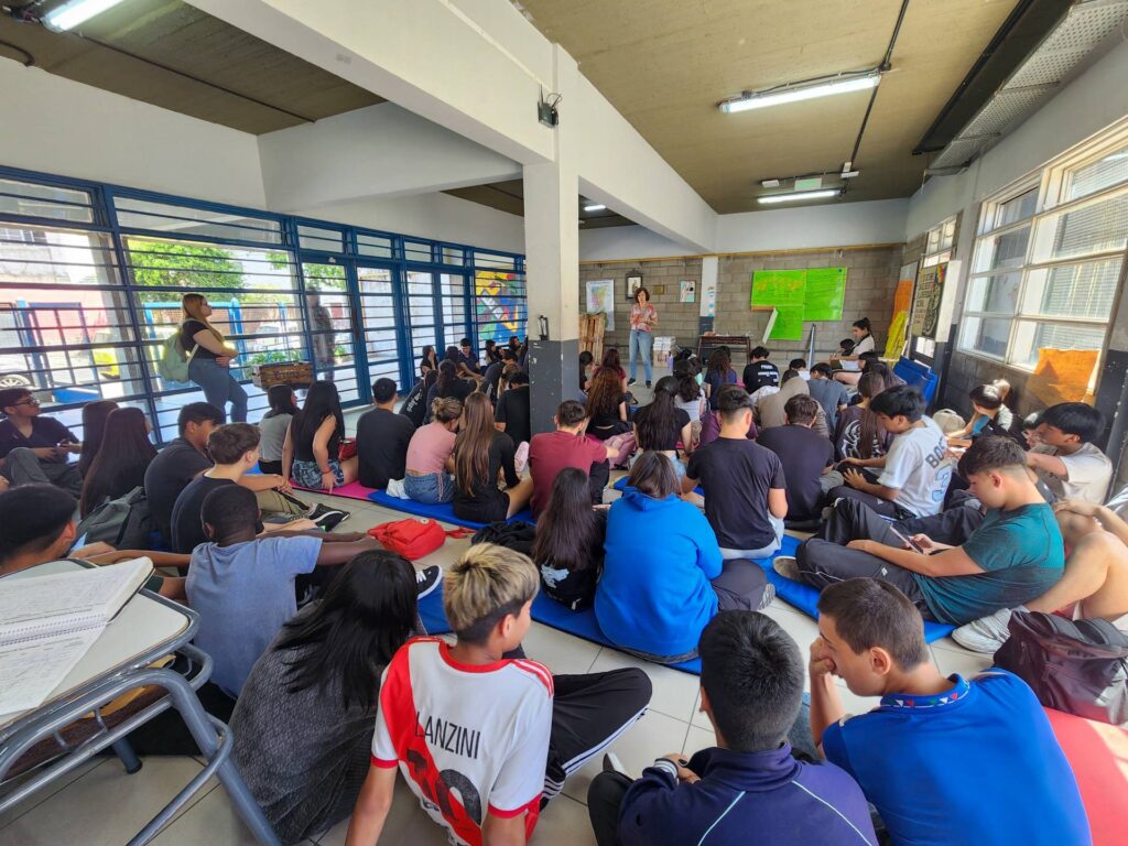 Taller Gestión Menstrual en la EES 18, Ramos Mejía