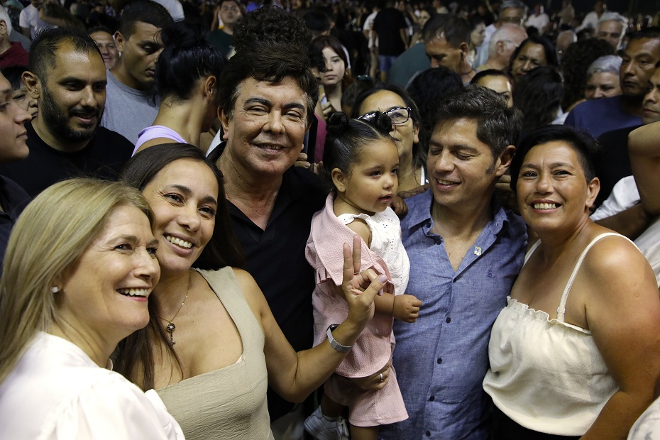 Fernando Espinoza, Axel Kicillof y Verónica Magario despidieron el año 2025 junto a la militancia en La Matanza