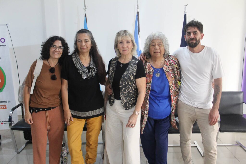 Reunión con centros conveniados, red de asistencia contra las violencias en La Matanza. Liliana Hendel, Nelly Borquez, Marcela Borquez, Nahuel Paz