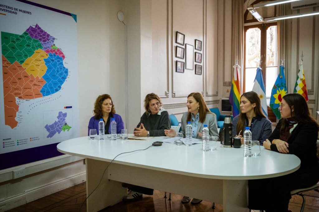Presentación de informe sobre violencias de género del Ministerio de Mujeres y Diversidad PBA