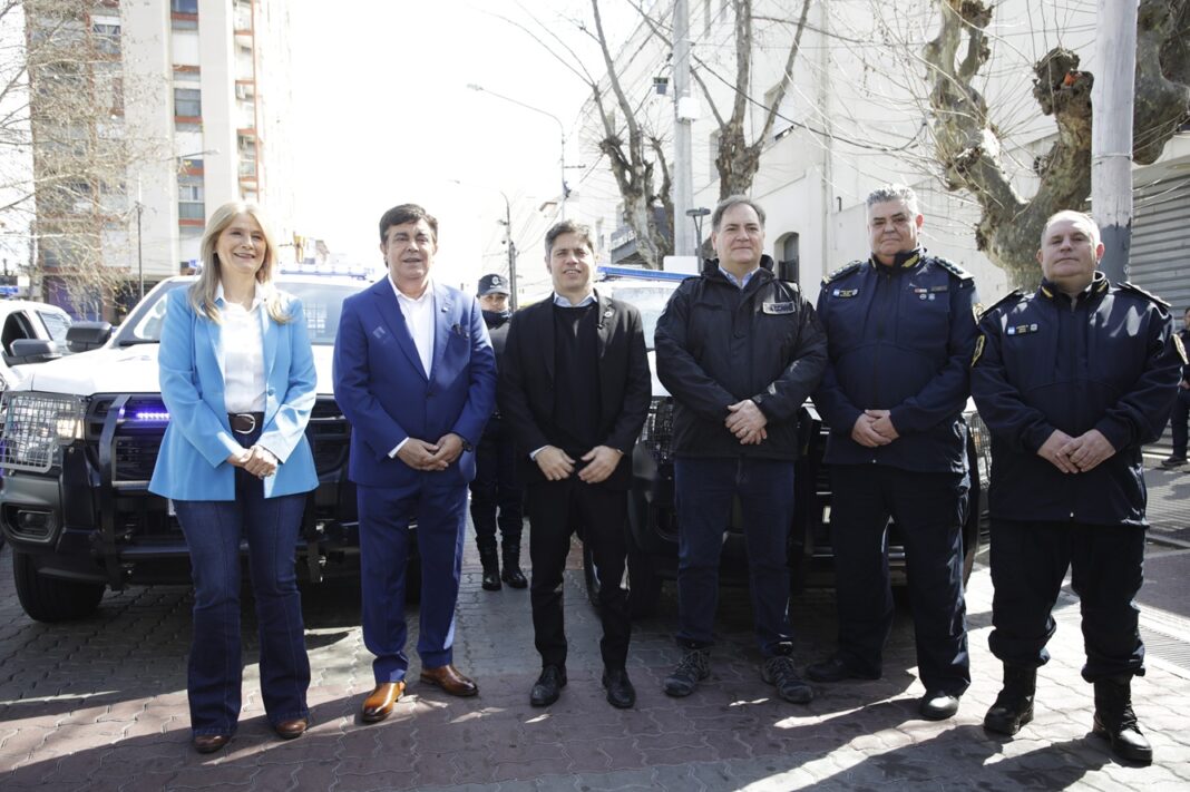 Entrega patrulleros La Matanza