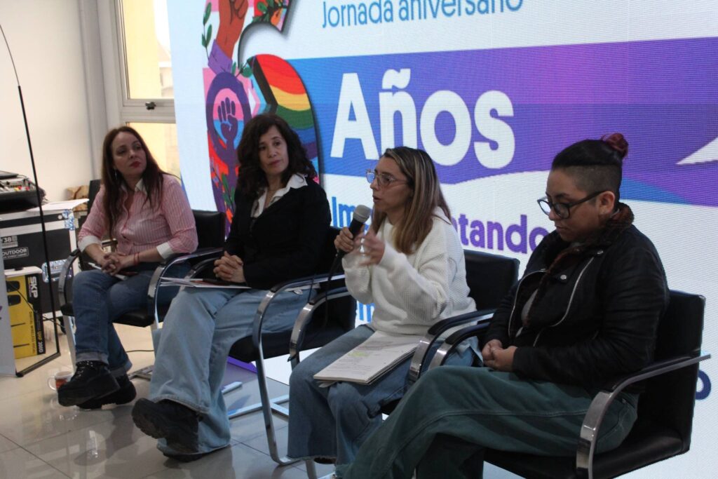 Nadia, mamá de Manu; y Cecilia Turquet. Mesa Merienda Infancias y Adolescencias Trans y sus Entornos Afectivos - La Matanza