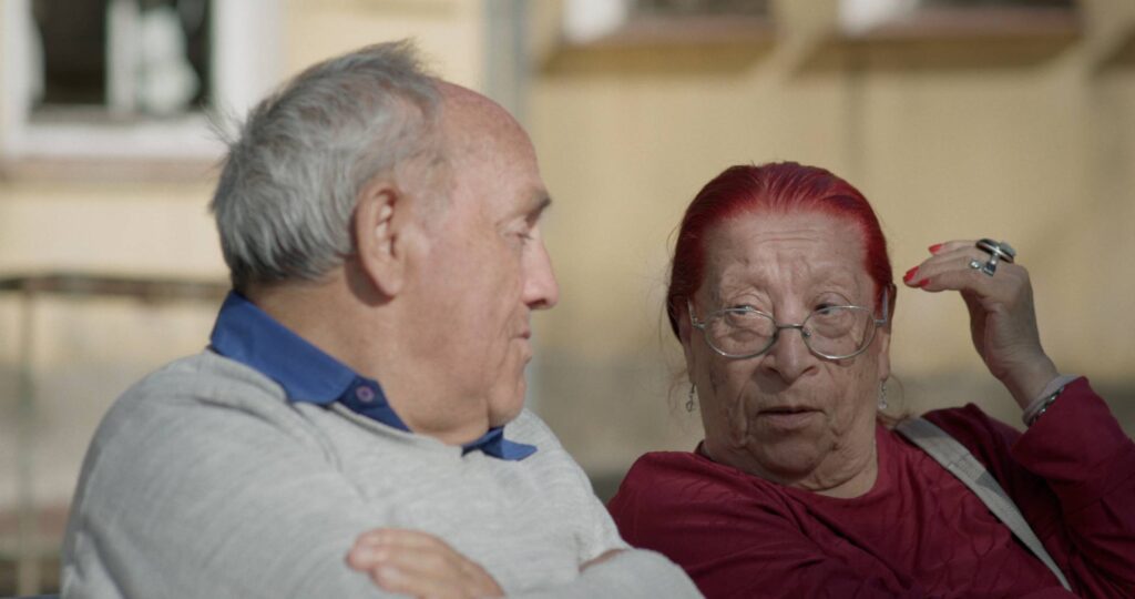 Cine debate documental Cuidadoras